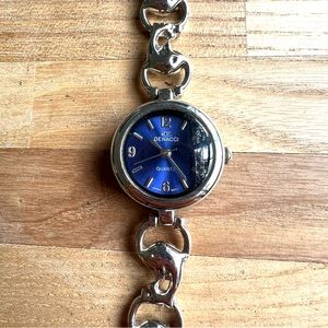 Denacci ladies blue dial dolphin links silver tone fashion watch NEW BATTERY